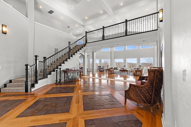 7906 W Farm Road 94, Willard, MO 65781