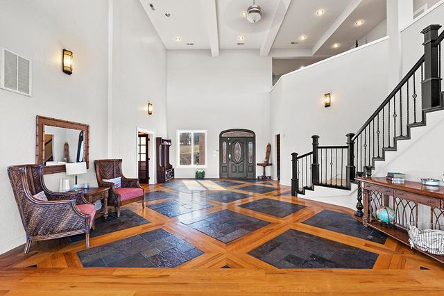 7906 W Farm Road 94, Willard, MO 65781