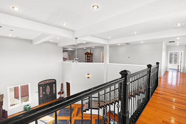 7906 W Farm Road 94, Willard, MO 65781