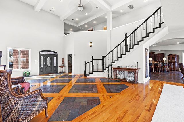 7906 W Farm Road 94, Willard, MO 65781