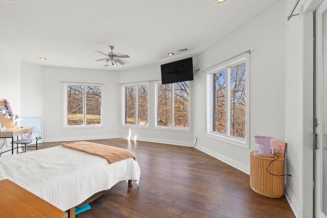 7906 W Farm Road 94, Willard, MO 65781