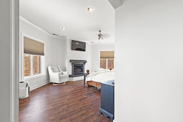 7906 W Farm Road 94, Willard, MO 65781