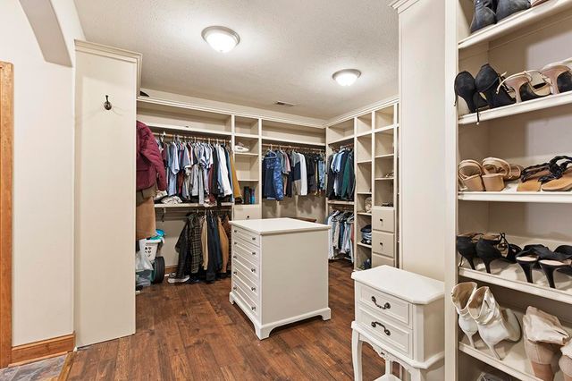 7906 W Farm Road 94, Willard, MO 65781