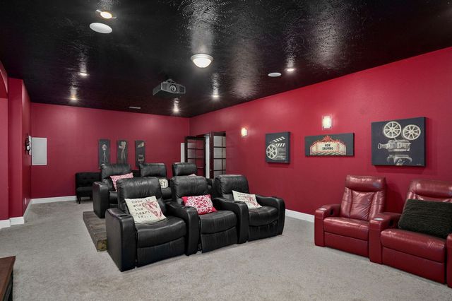 7906 W Farm Road 94, Willard, MO 65781