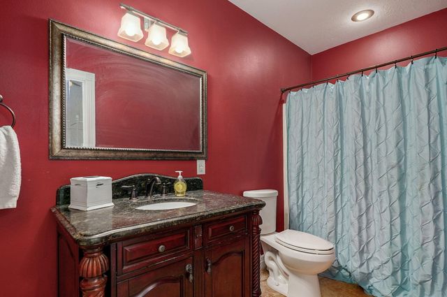 7906 W Farm Road 94, Willard, MO 65781