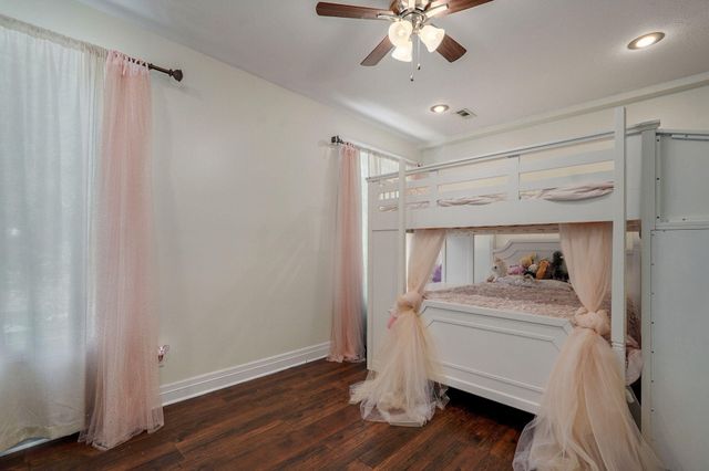 7906 W Farm Road 94, Willard, MO 65781