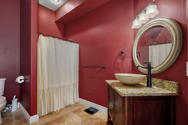 7906 W Farm Road 94, Willard, MO 65781