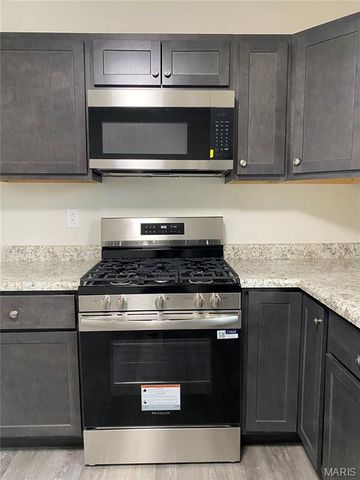 2020 6th Street, Madison, IL 62060