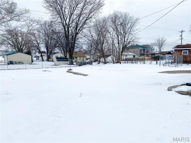 2020 6th Street, Madison, IL 62060