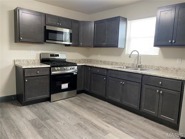 2020 6th Street, Madison, IL 62060