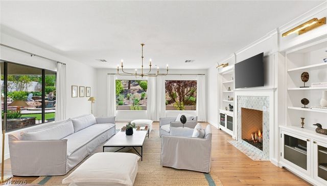 8 Pine Hollow Drive, Henderson, NV 89052