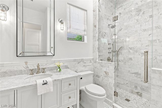 8 Pine Hollow Drive, Henderson, NV 89052