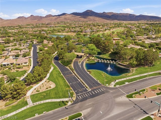 8 Pine Hollow Drive, Henderson, NV 89052