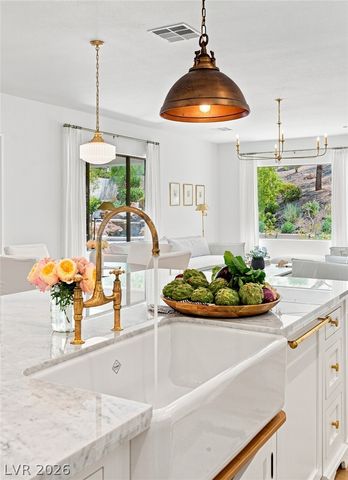8 Pine Hollow Drive, Henderson, NV 89052
