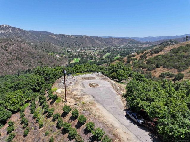 2682 Canyon Crest Dr., Escondido, CA 92027