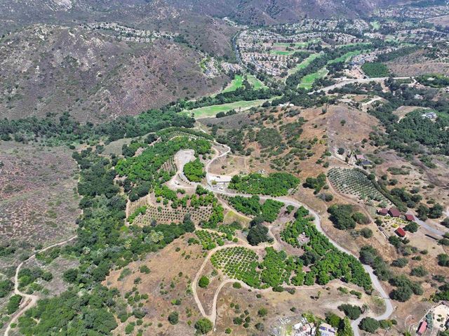 2682 Canyon Crest Dr., Escondido, CA 92027