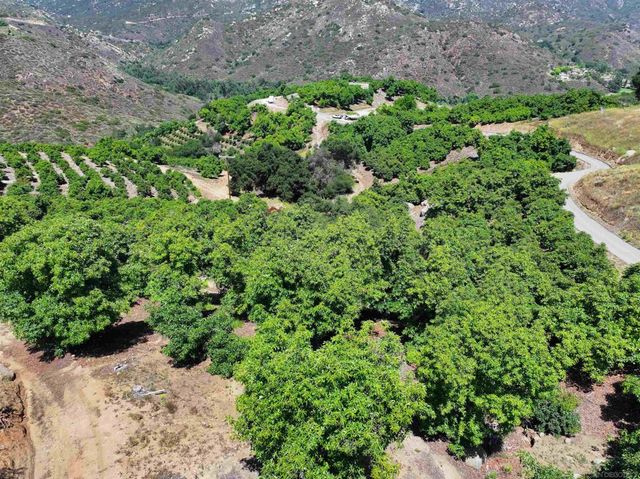 2682 Canyon Crest Dr., Escondido, CA 92027