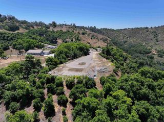 2682 Canyon Crest Dr., Escondido, CA 92027
