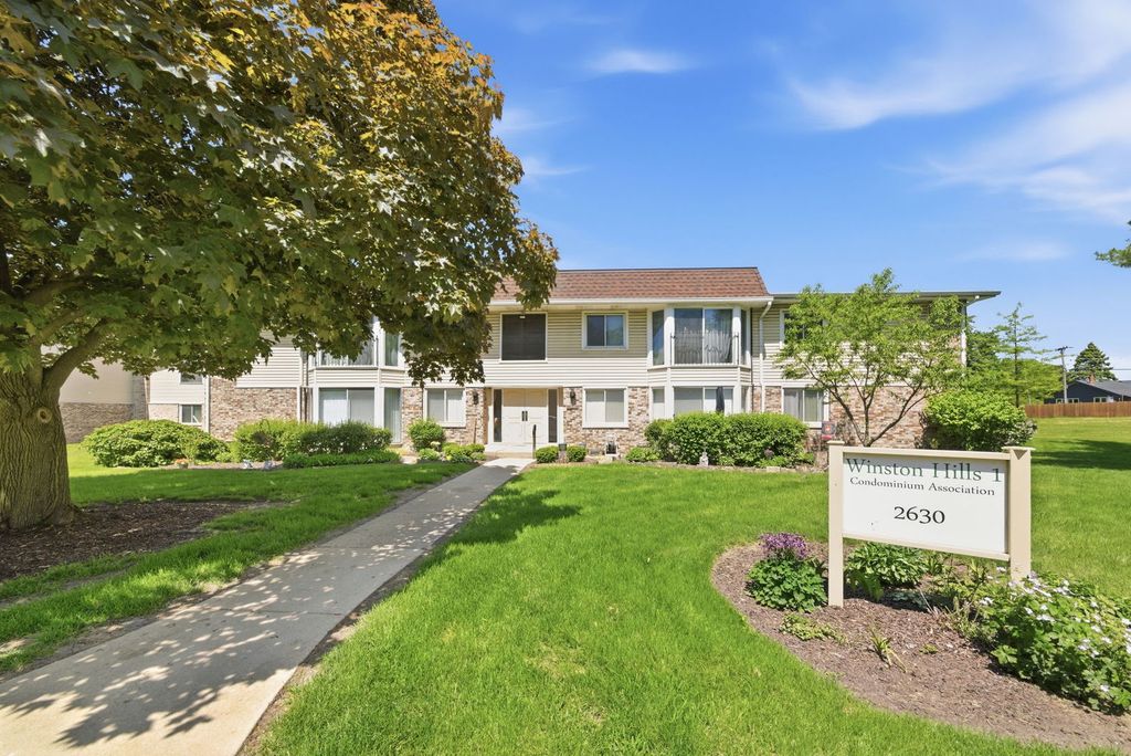 2630 Mitchell Drive 4, Woodridge, IL 60517