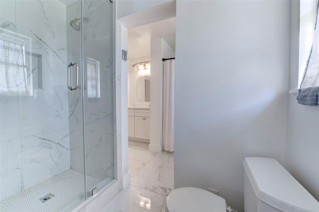 5518 Holly Street, Houston, TX 77081