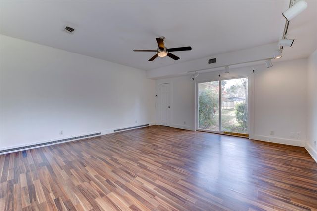 5518 Holly Street, Houston, TX 77081