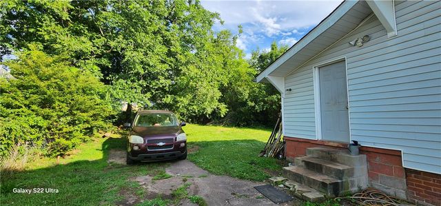 105 Hope Avenue, Seneca, SC 29678