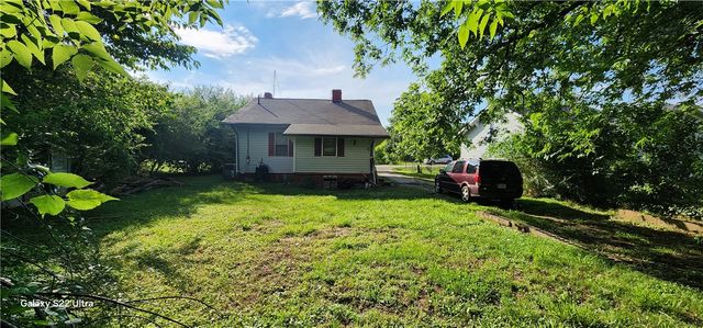 105 Hope Avenue, Seneca, SC 29678