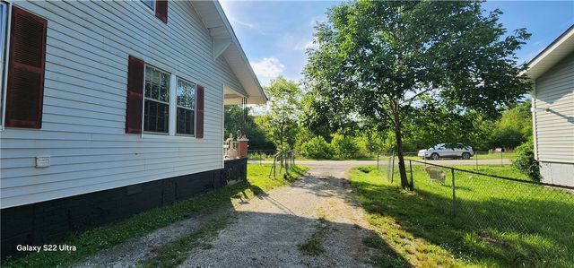105 Hope Avenue, Seneca, SC 29678