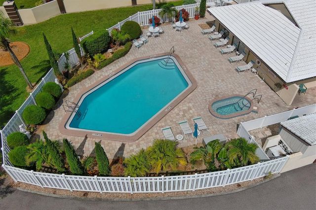 49 SANDSTONE CIRCLE, Venice, FL 34293
