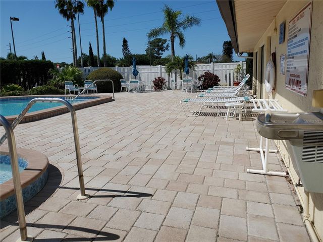 49 SANDSTONE CIRCLE, Venice, FL 34293