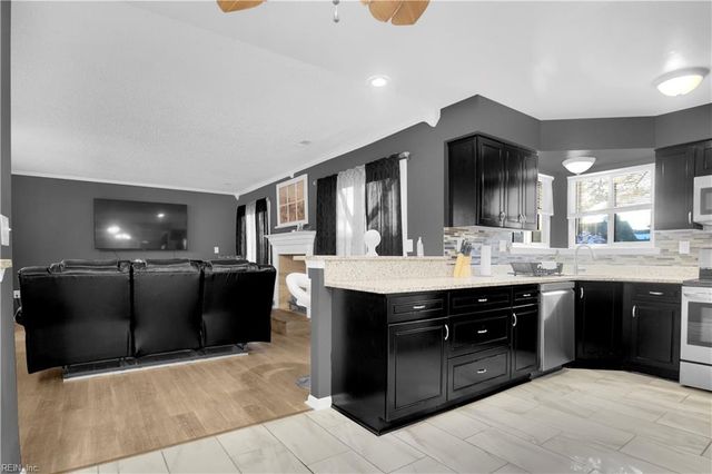 4088 Sherman Oaks AVE, Virginia Beach, VA 23456