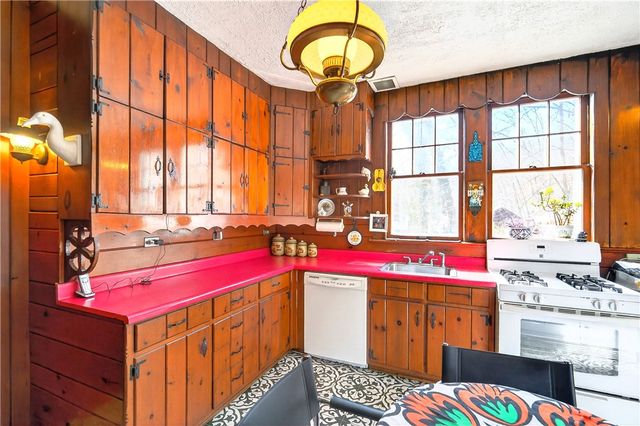 3984 MT ROYAL BL, Hampton, PA 15101