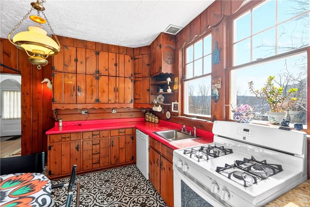 3984 MT ROYAL BL, Hampton, PA 15101