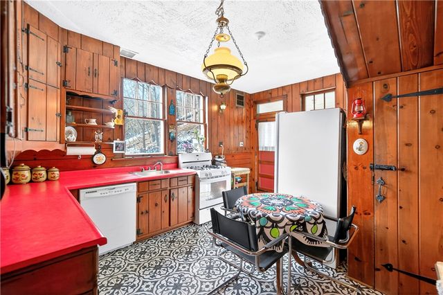 3984 MT ROYAL BL, Hampton, PA 15101