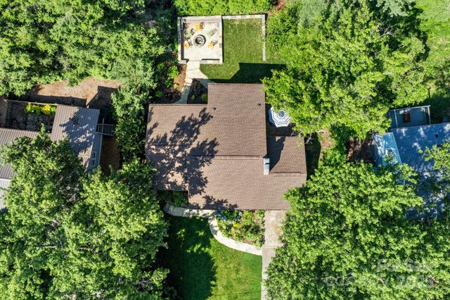 200 Aurora Drive, Asheville, NC 28805