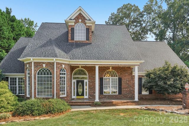5505 Hickory Leaf Court, Mount Holly, NC 28120