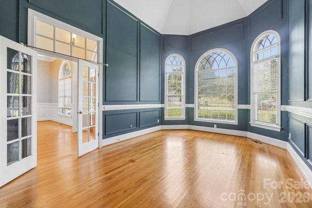 5505 Hickory Leaf Court, Mount Holly, NC 28120