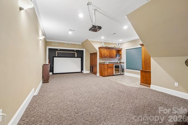 5505 Hickory Leaf Court, Mount Holly, NC 28120