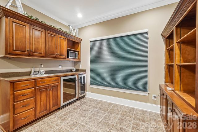 5505 Hickory Leaf Court, Mount Holly, NC 28120