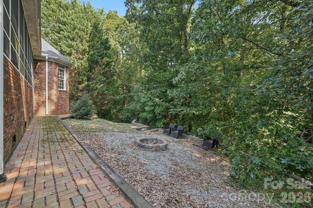 5505 Hickory Leaf Court, Mount Holly, NC 28120