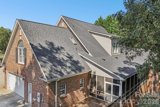 5505 Hickory Leaf Court, Mount Holly, NC 28120