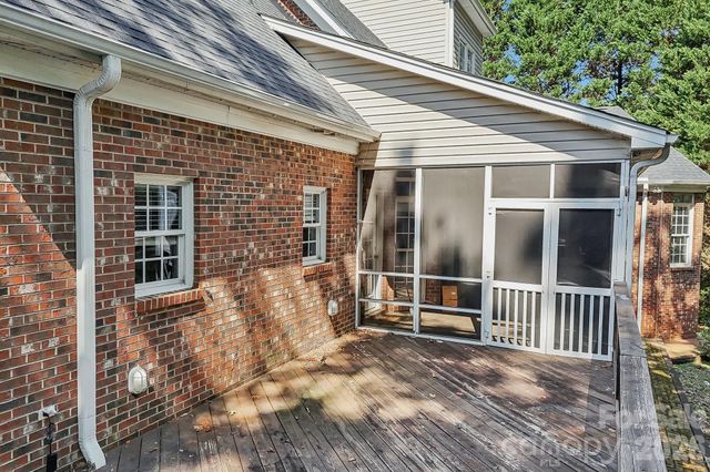 5505 Hickory Leaf Court, Mount Holly, NC 28120