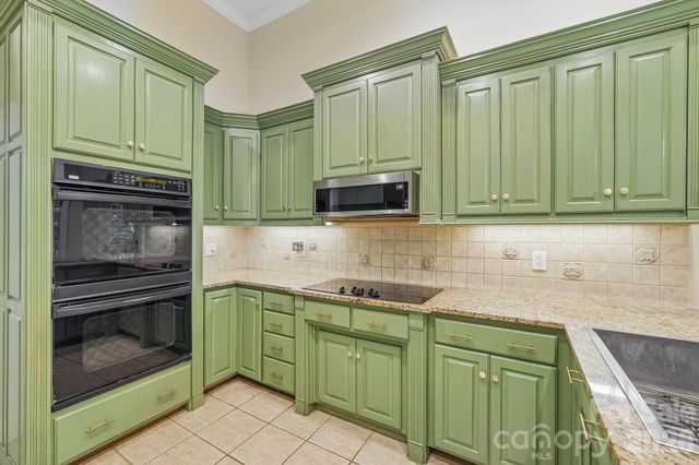 5505 Hickory Leaf Court, Mount Holly, NC 28120
