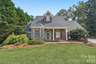 5505 Hickory Leaf Court, Mount Holly, NC 28120