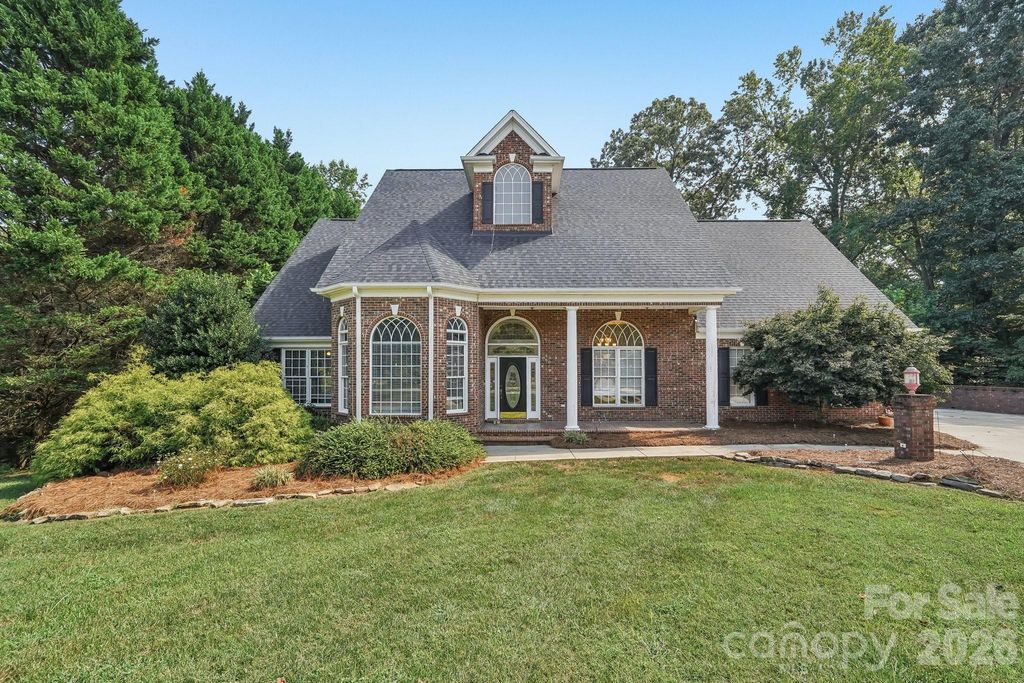 5505 Hickory Leaf Court, Mount Holly, NC 28120
