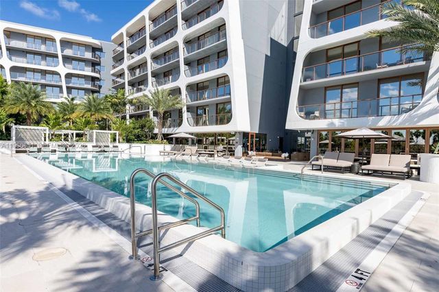 3900 Alton Road 205, Miami Beach, FL 33140