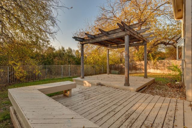 2304 Willow WAY, Round Rock, TX 78664