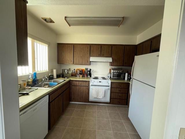 3725 Bay Leaf Way, Oceanside, CA 92057