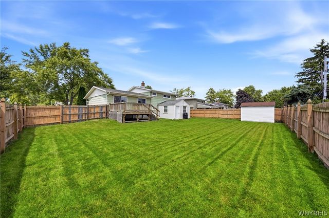 135 Millwood Drive, Tonawanda, NY 14150