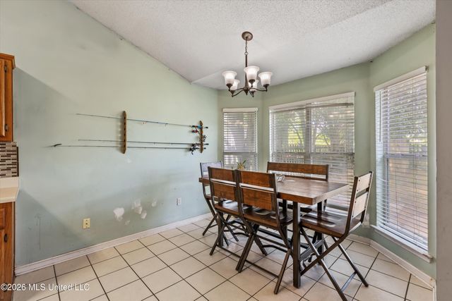 6108 Magnolia Lakes Drive, Olive Branch, MS 38654